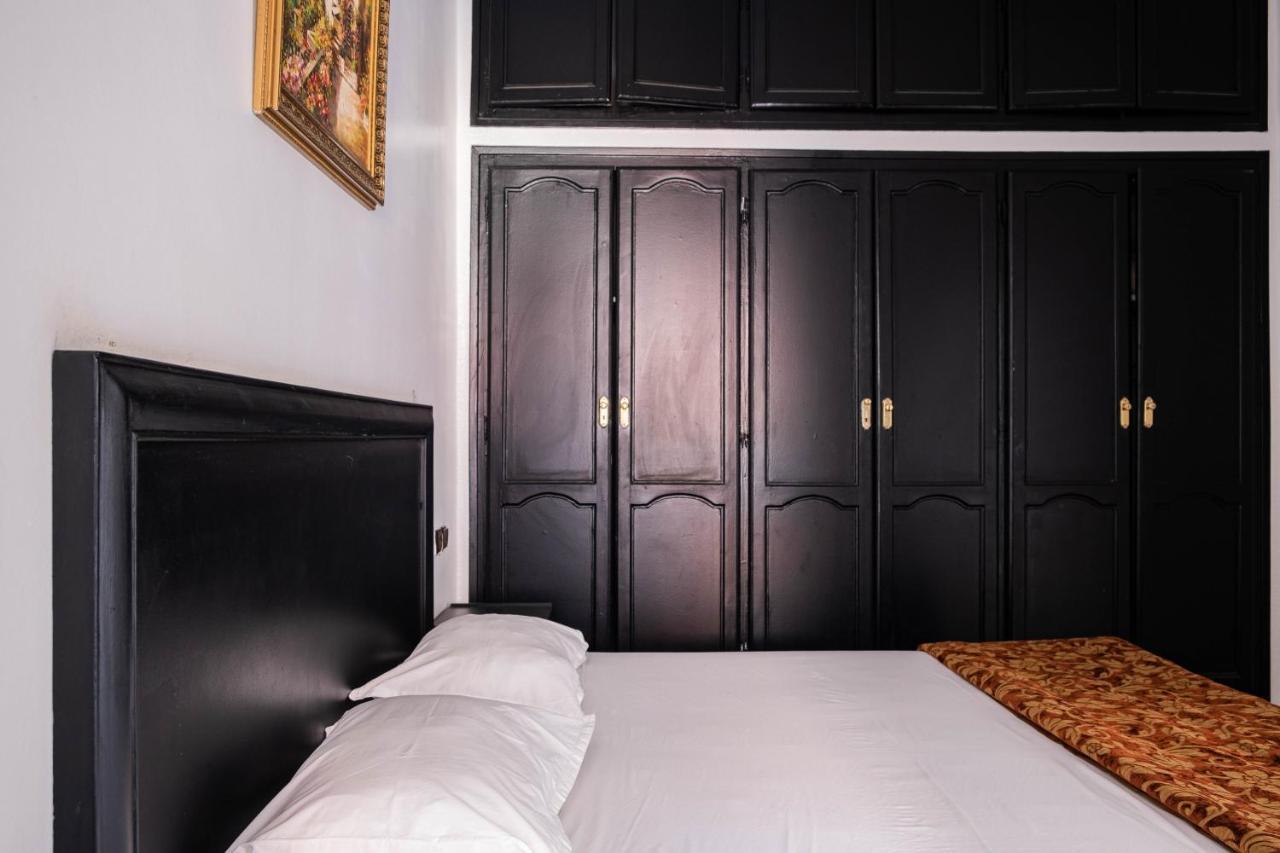 Apart Larbi Marrakesh